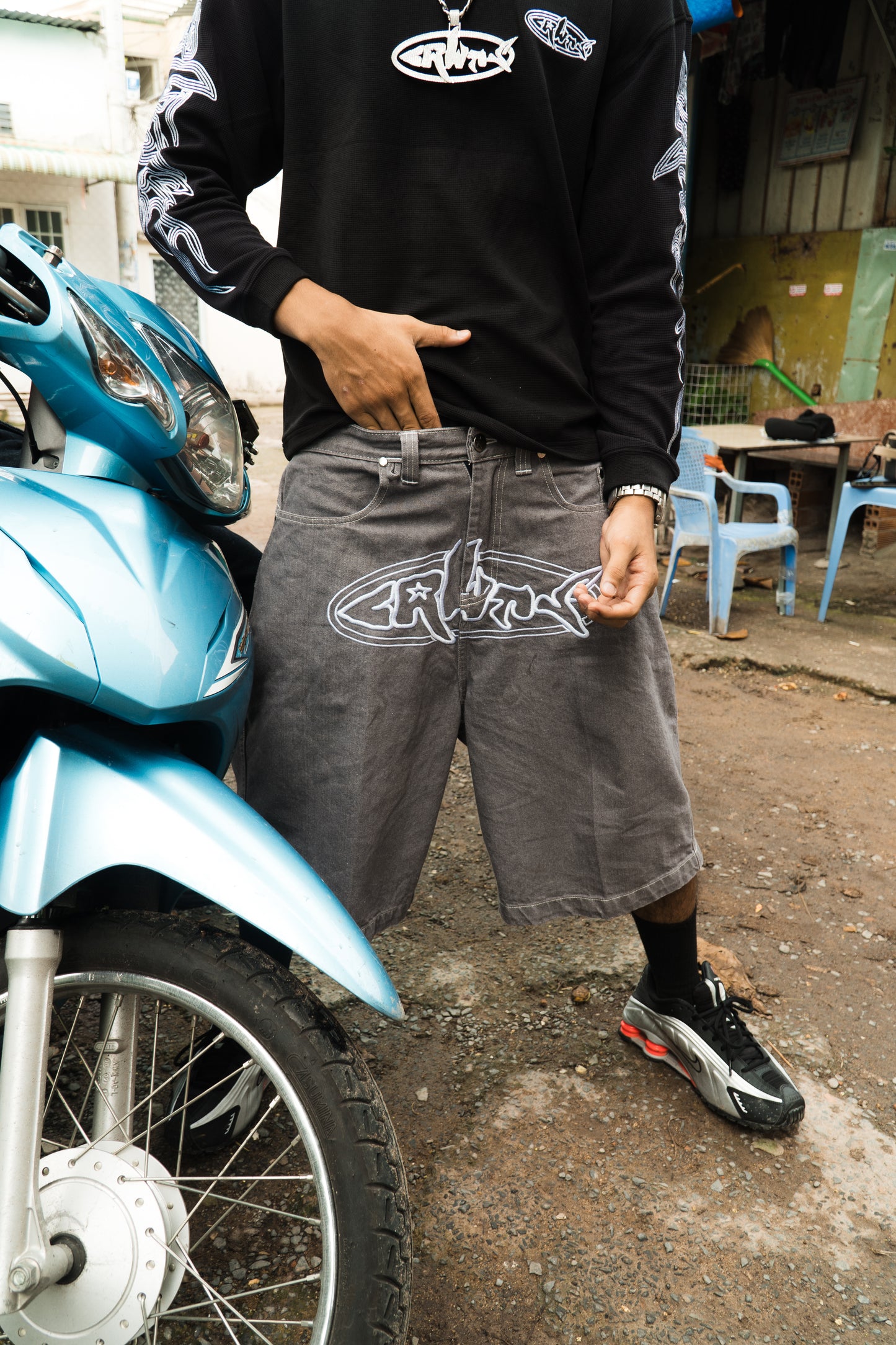 Embroidery Denim Jorts