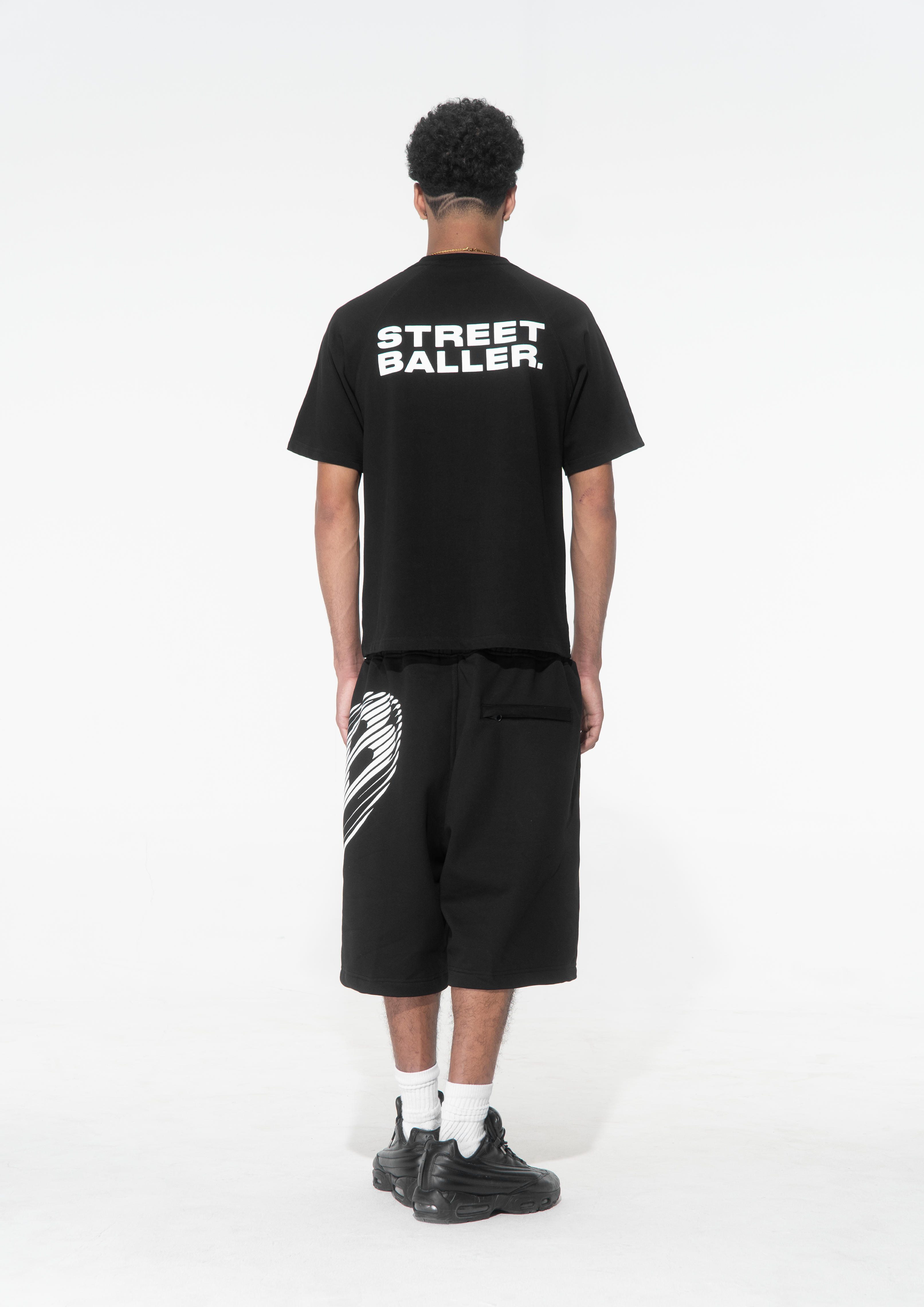 SIGNATURE LOGO T-SHIRT CRUEHAWTS