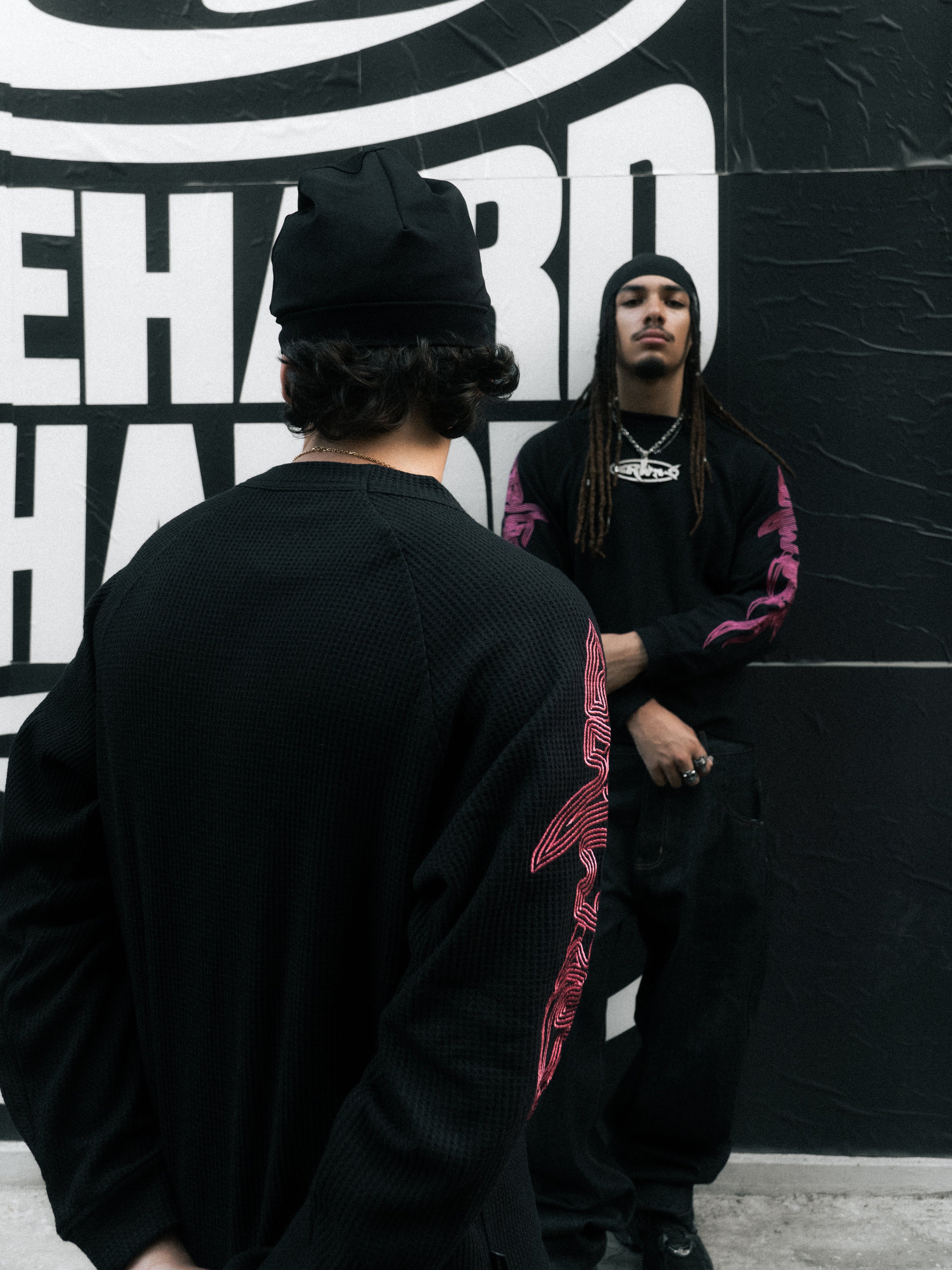 Embroidery Longsleeves CRUEHAWTS